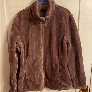 zip up furry mauve jacket, size xxl.  very comfortable and warm, great condition